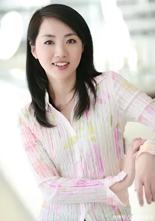 “气象小姐”杨丹:和丈夫丁克15年愁坏婆婆40岁得子全家乐开怀! - 360娱乐,你开心就好