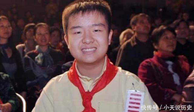 还记得那个红遍全国的“五道杠”少年吗?现在的他已经沦为笑柄 - 360娱乐,你开心就好