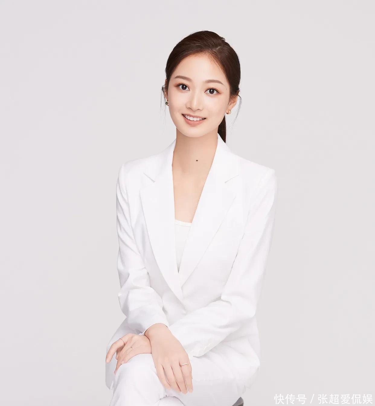 女神 冯琳：东方卫视新生代主持代表，亲和灵动！ - 360娱乐，你开心就好