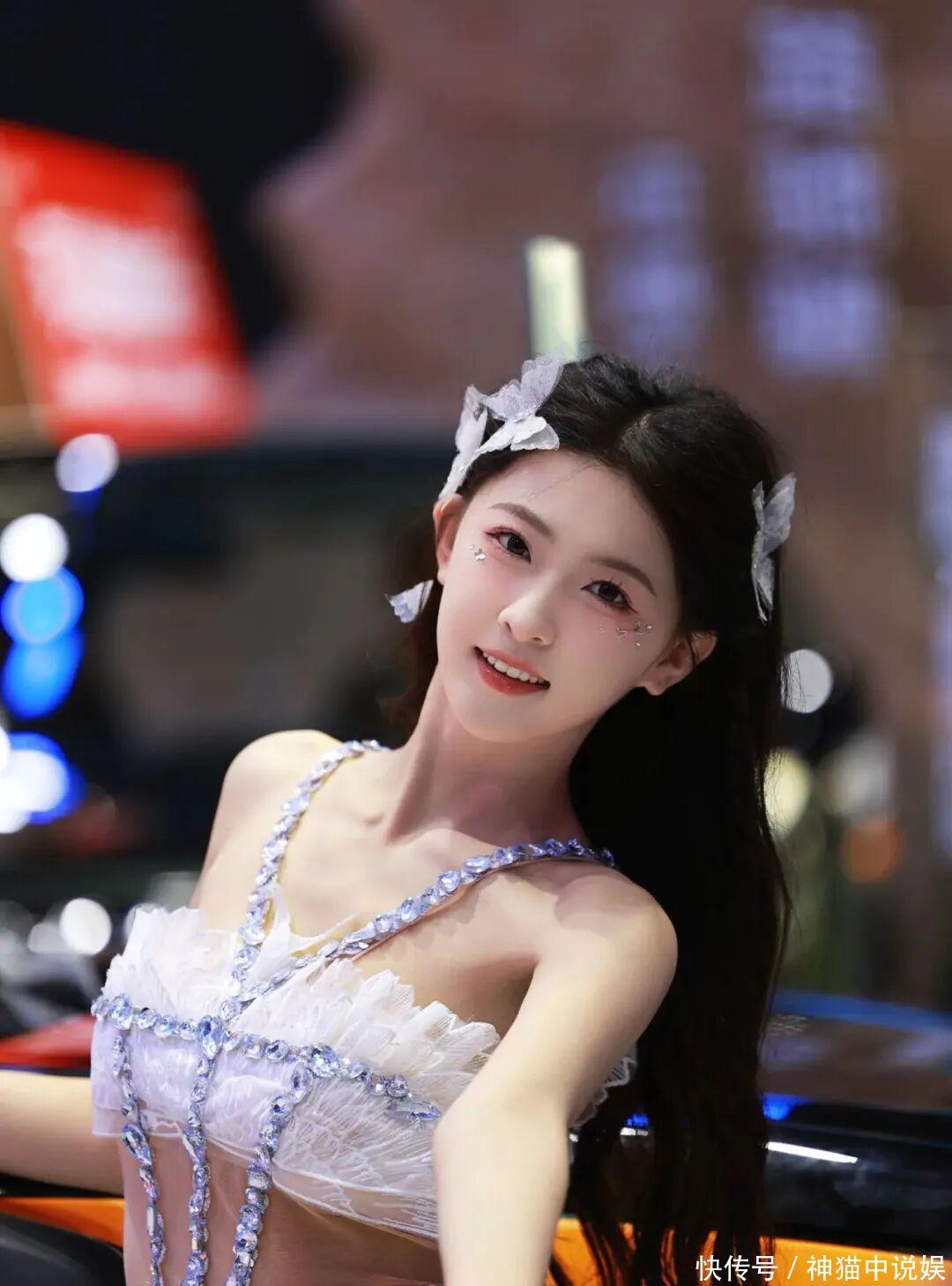 任绵绵,超美的车模小姐姐 甜美且可爱 - 360娱乐,你开心就好