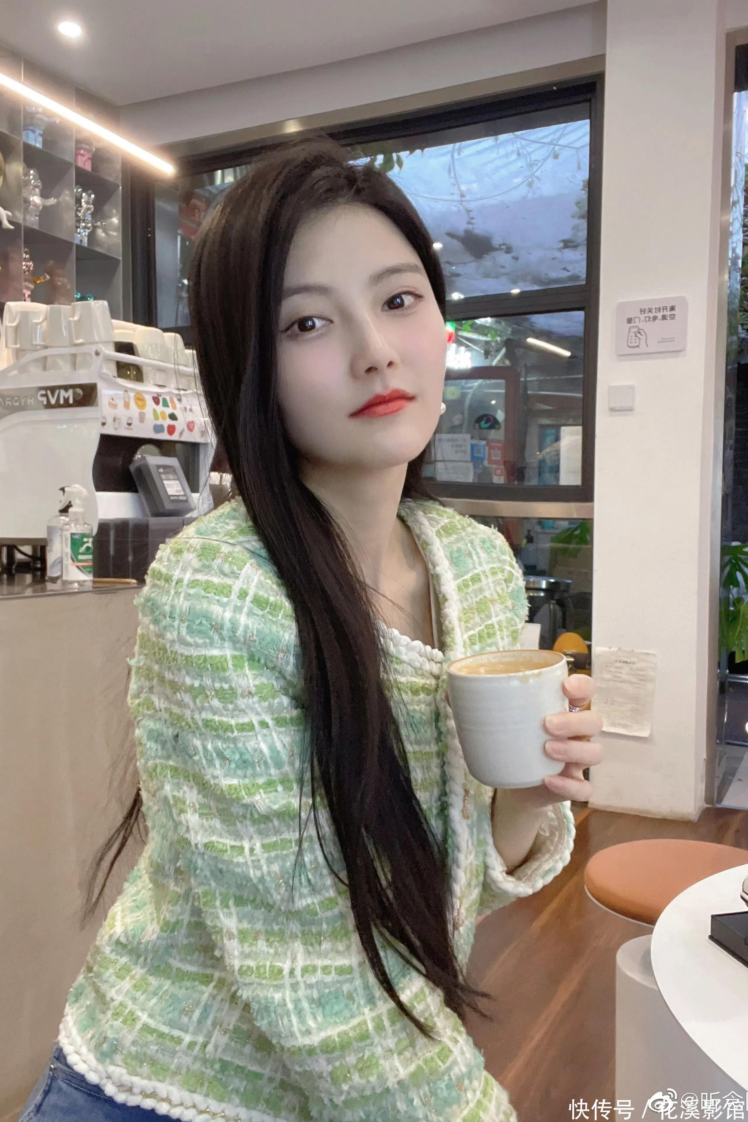 女演员刘昕念美照 - 360娱乐,你开心就好