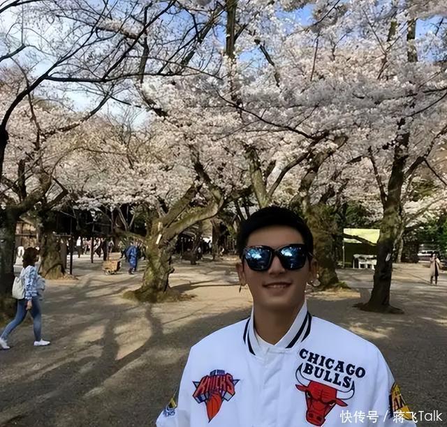 靖国神社里供奉着14名甲级战犯,那些沾满中国人鲜血的刽子手,在张哲瀚