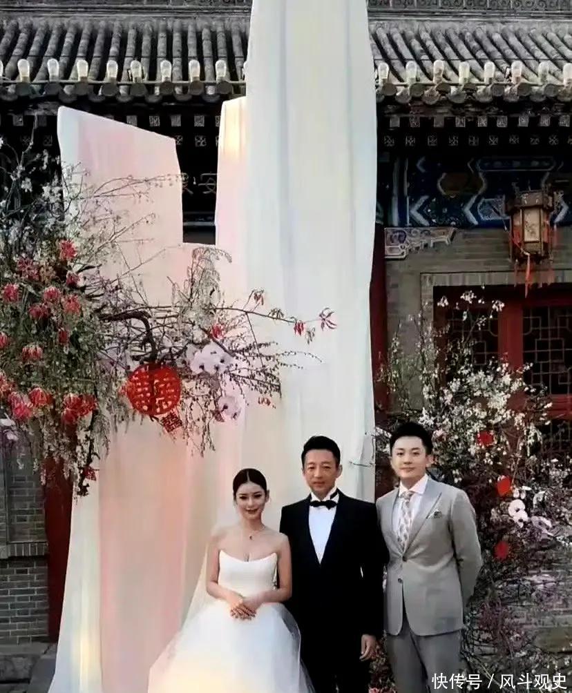 汪小菲大婚，父亲汪则翰夫妻罕见亮相，赵女士与张兰还是好闺蜜！ - 360娱乐，你开心就好