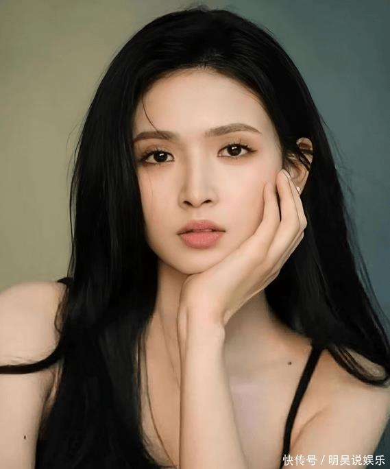 无忧渡女星离世,亲友未公开死因,夏依丹之死撕开娱乐圈内卷真相 - 360娱乐,你开心就好