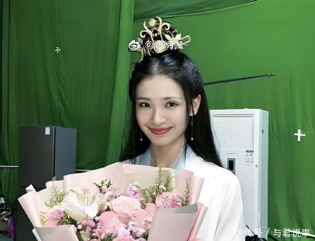 24岁维族女演员夏依丹去世,好友否认抑郁离世,死因成谜 - 360娱乐,你开心就好