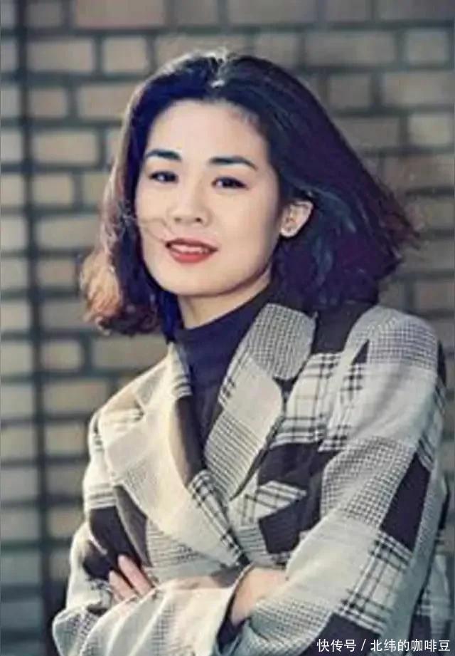 美的让人窒息的女明星丛珊:从《牧马人》的国民女神到跨国艺术家 - 360娱乐,你开心就好