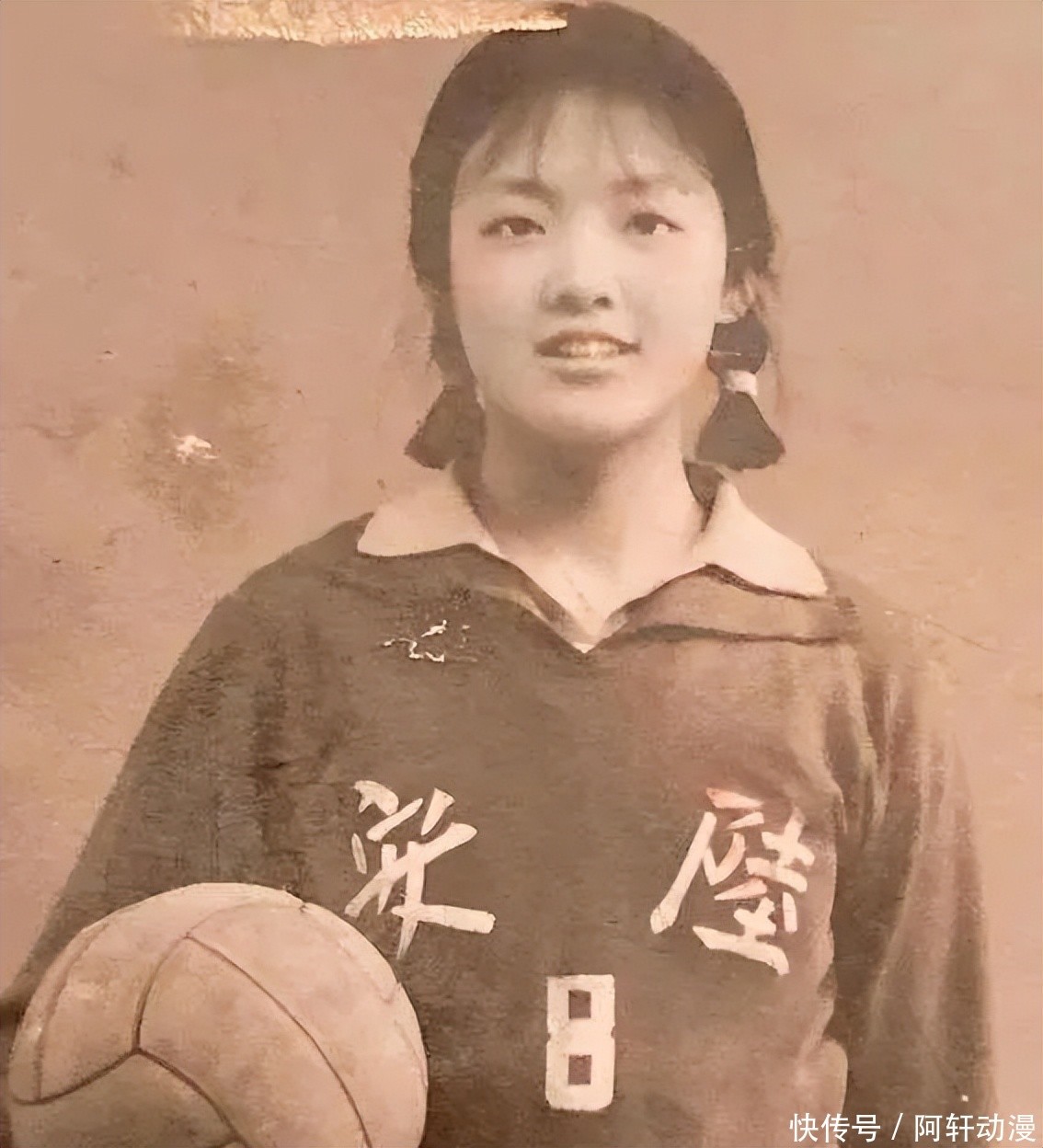 汪小菲父亲:被张兰离婚,被儿子怨恨10多年,他后悔了吗? - 360娱乐,你开心就好