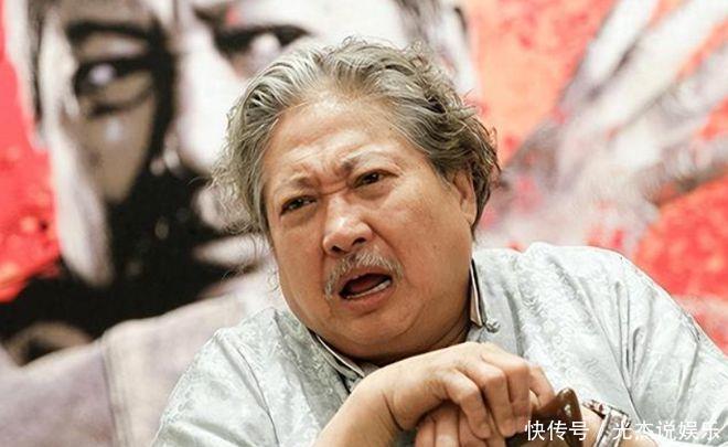 洪金宝敢让成龙喊自己爷爷,为何却不敢动师弟元华
