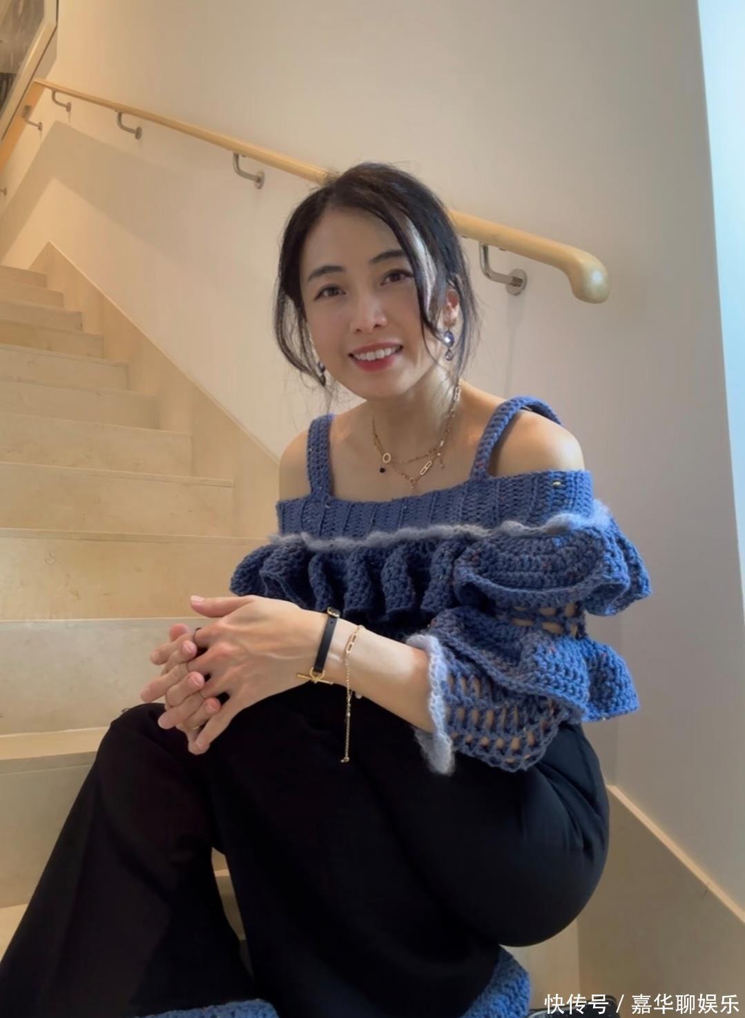 甘比母女和林宝贤看球赛,林宝贤和林建岳交往逾12年无名分仍幸福 - 360娱乐,你开心就好