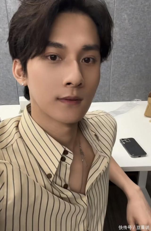 江衡新晋青年男演员，有着模特般身材，让人为之着迷心动感觉。 - 360娱乐，你开心就好