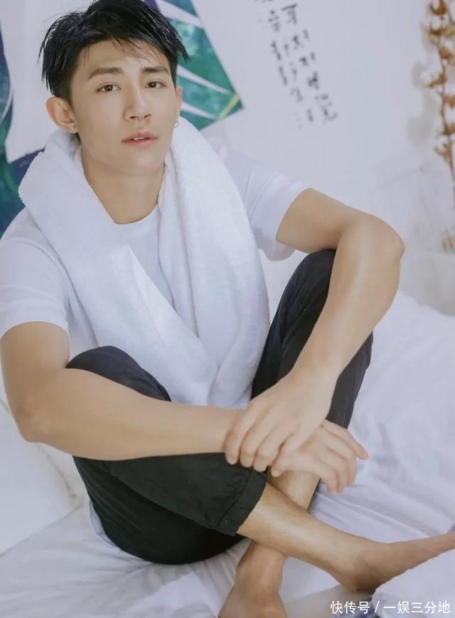 黑泽是一位非常帅气迷人的男演员,硬汉形象十足。 - 360娱乐,你开心就好