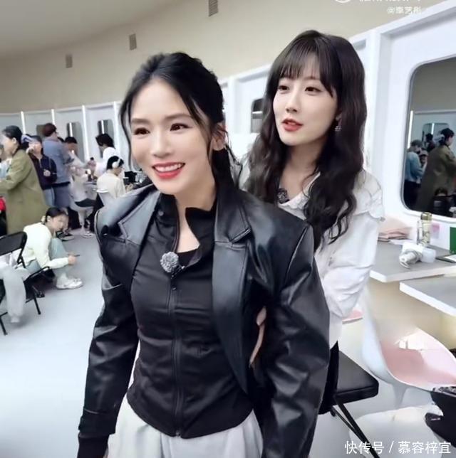 卡黄CP上热搜|黄婷婷宁可糊也不与李艺彤浪姐同台 - 360娱乐,你开心就好