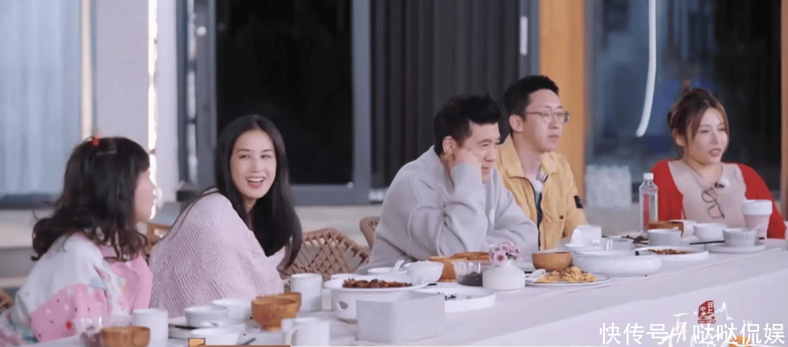不理会直播求婚的前夫，黄圣依离婚后已财务自由，还接了多条广告 - 360娱乐，你开心就好