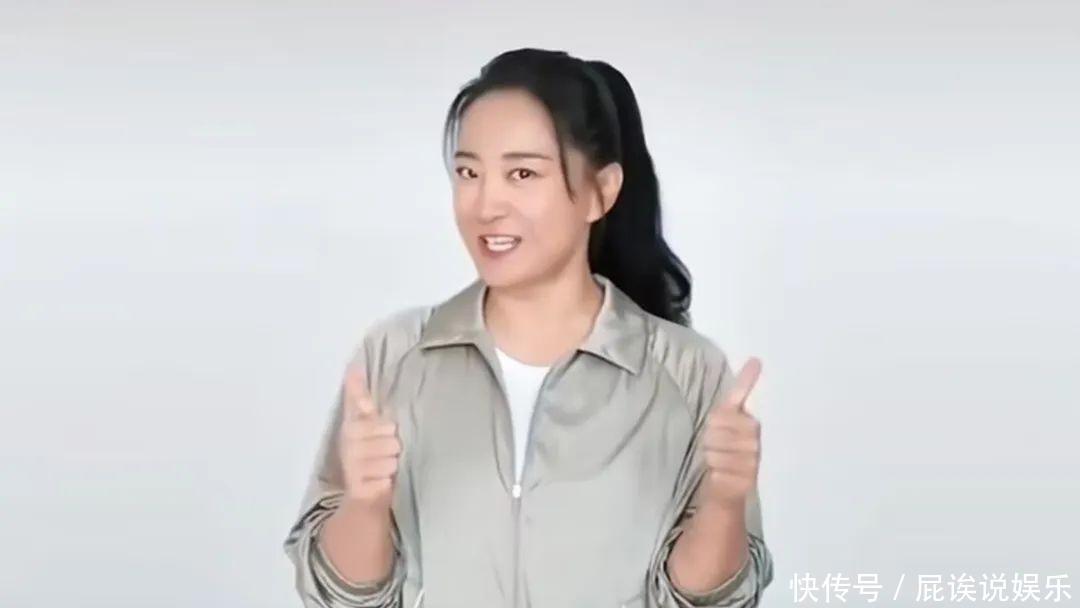 43岁贾玲近照曝光没有复胖，扎单马尾有精气神，淡妆出镜又美又飒 - 360娱乐，你开心就好