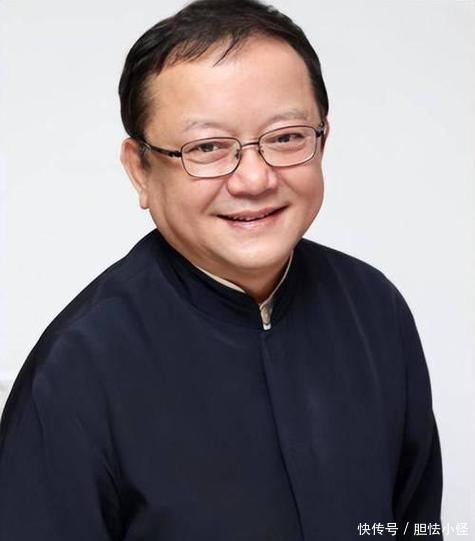 王刚家庭近况：妻子气质出众，儿子备考缺席，年近八旬显沧桑 - 360娱乐，你开心就好